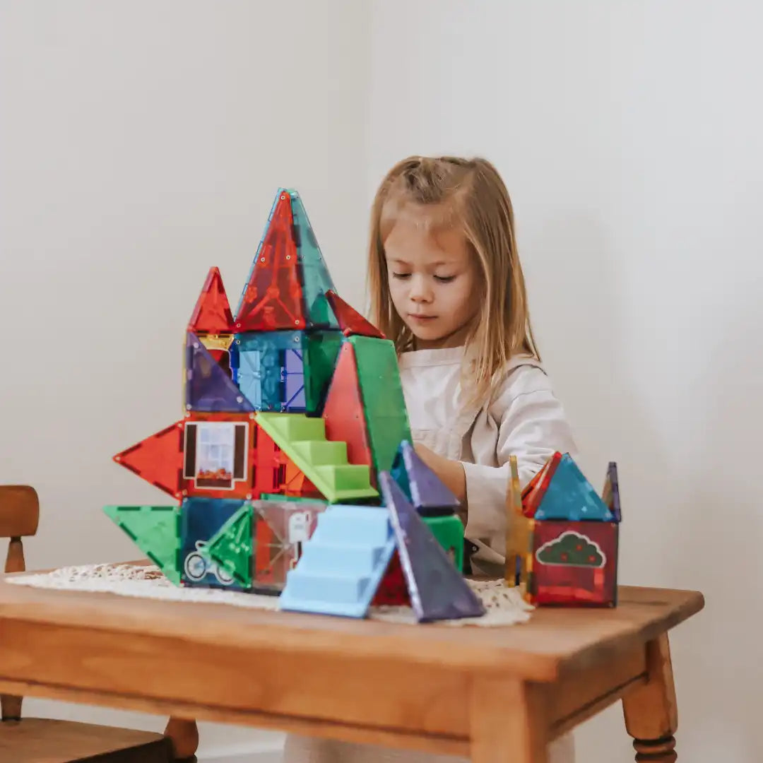 House 28 Piece Set Secondary image