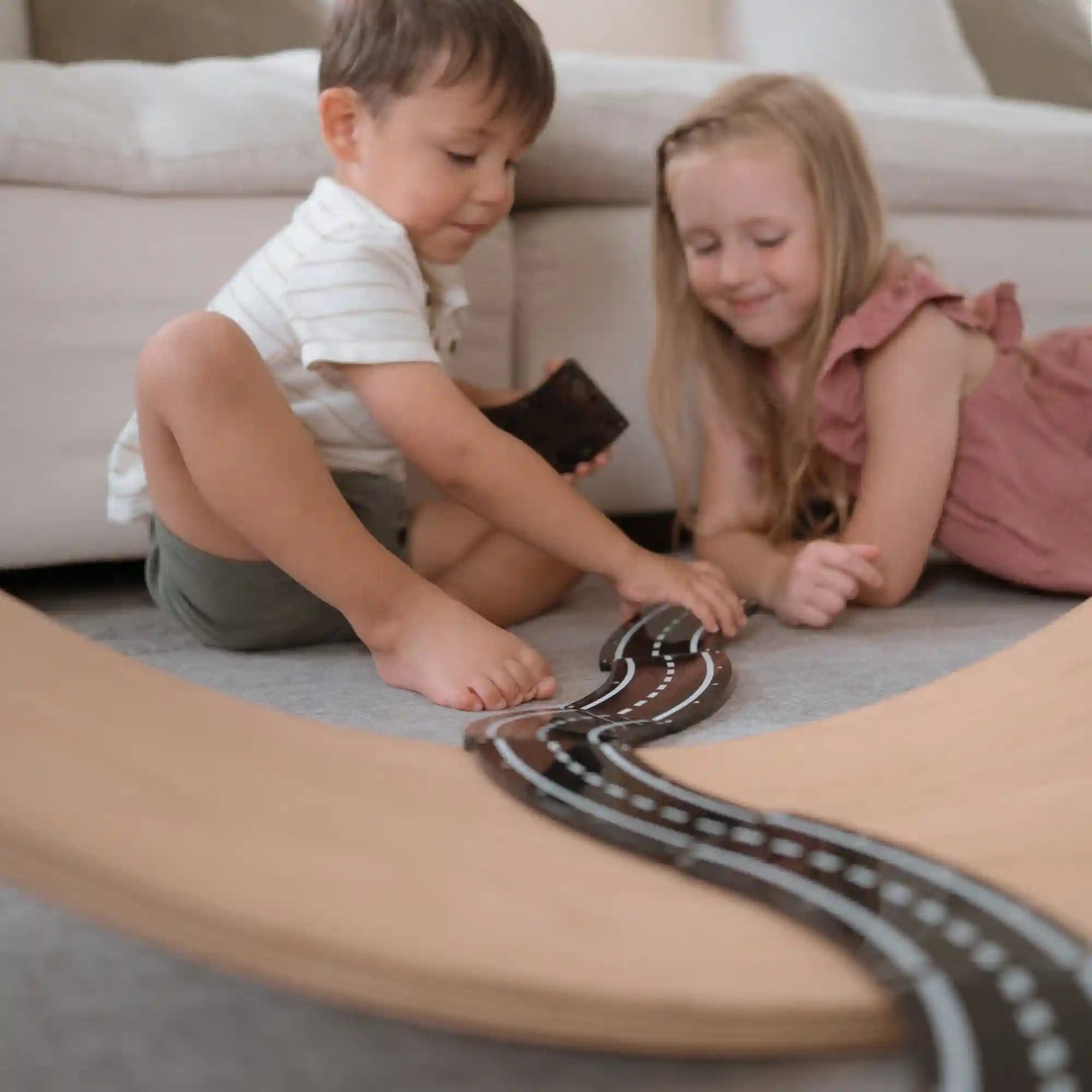 XTRAS Roads™ 12 Piece Set Secondary image